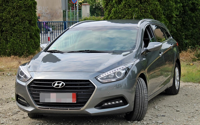 Hyundai i40 cena 47900 przebieg: 172000, rok produkcji 2016 z Koszalin małe 191